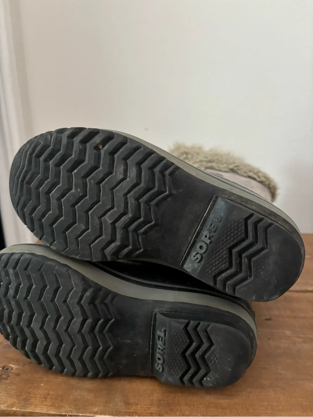 Sorel girl winter
